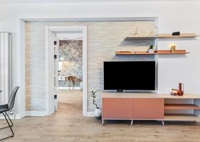 Rosa Mar - Infinity Pool & Năvodari