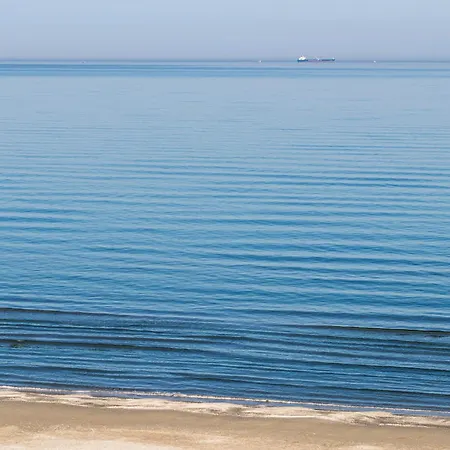 Rosa Mar In Infinity Pool & *