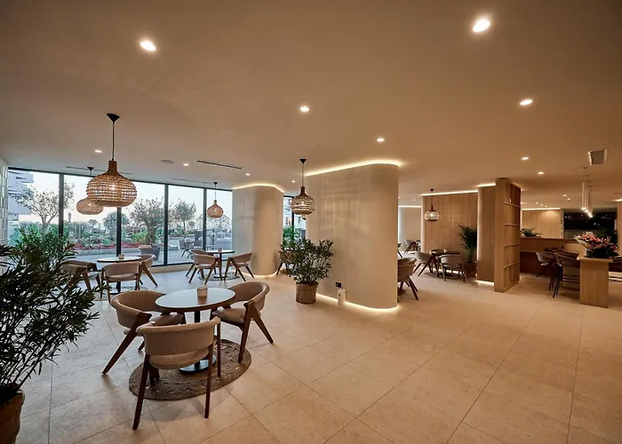 Rosa Mar - Infinity Pool & Navodari