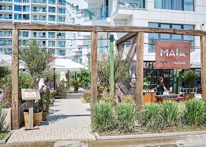 Rosa Mar - Infinity Pool & Năvodari