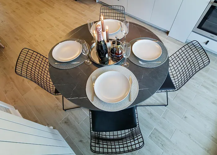 Rosa Mar - Infinity Pool & Navodari